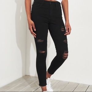 Black Distressed Hollister Low-Rise Jean Jegging 00S